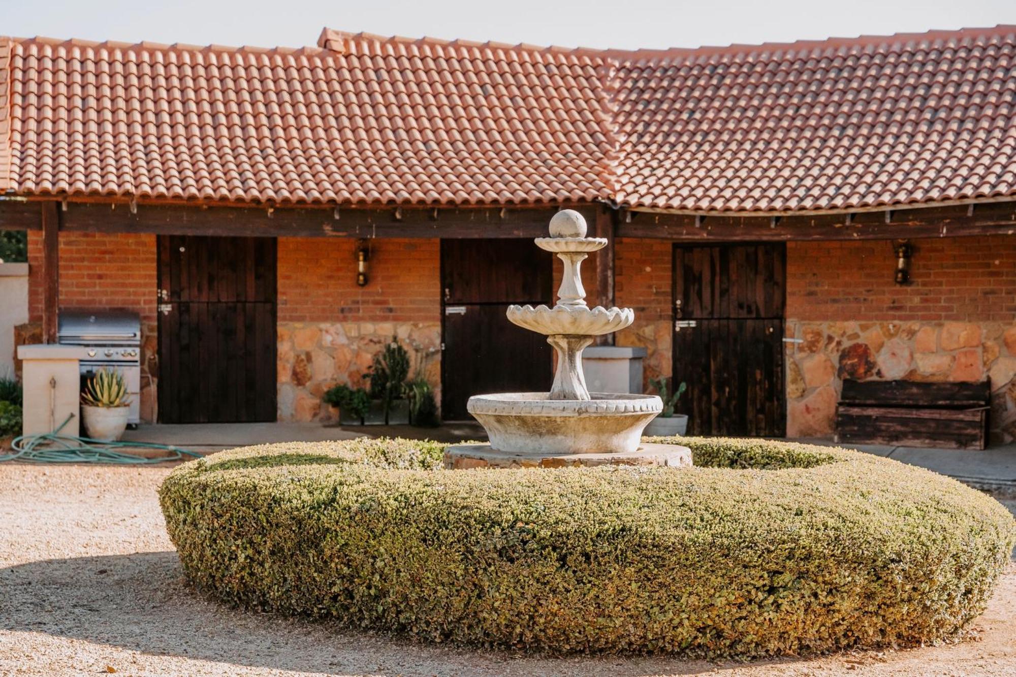 Вілла Mount High Luxury Stables Лейденбурґ Екстер'єр фото